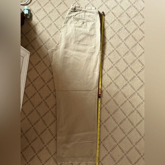 Vineyard Vines Broken In Chino Relaxed Fit Khaki 35 x 32 - Picture 7 of 10